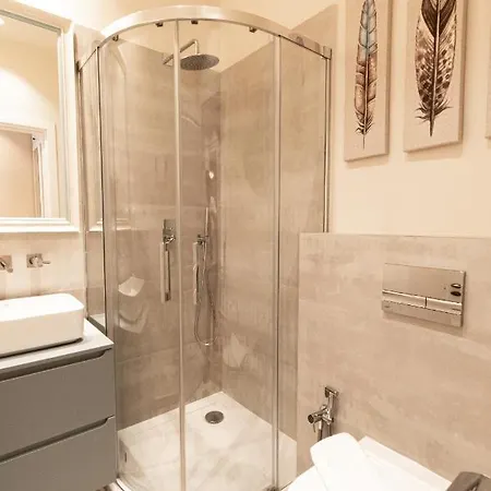 בראשוב Black Gate - Quiet Studio In The Heart Of Old Town With Free Private Secured Parking מראה חיצוני תמונה