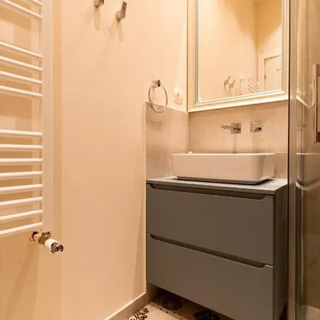 בראשוב Black Gate - Quiet Studio In The Heart Of Old Town With Free Private Secured Parking מראה חיצוני תמונה