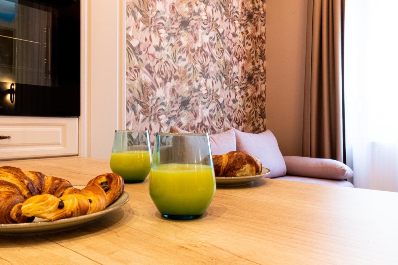 Black Gate - Quiet In The Heart Of Old Town With Free Private Secured Parking *