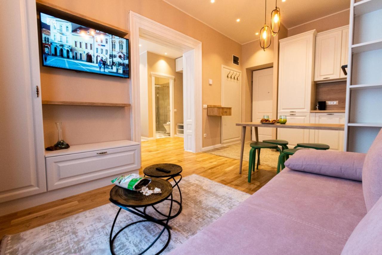 Black Gate - Quiet In The Heart Of Old Town With Free Private Secured Parking דירה *